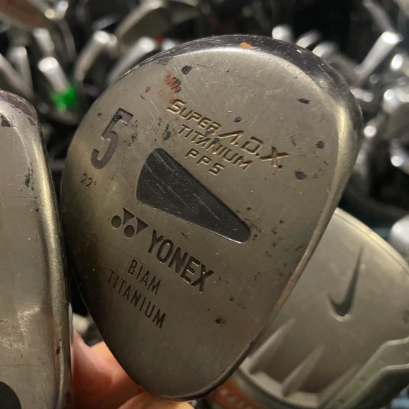 Golf clubs Yonex Wood 1/3/5
In right Handed - Picture 2 of 8